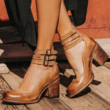 BEQUEME UND ELEGANTE STIEFELETTE – Braun