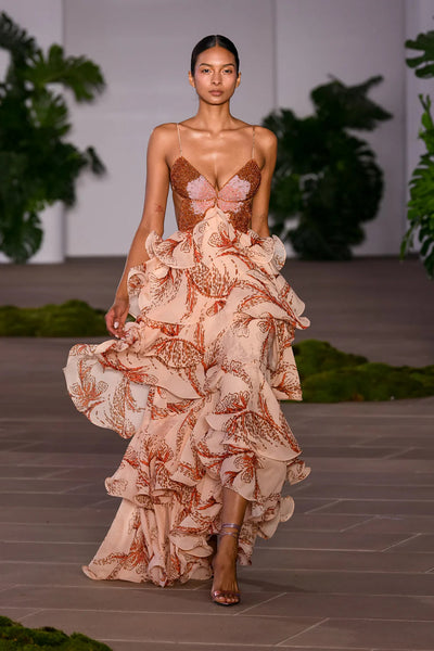 Ameliah – Stilvolles Armelloses Rüschen Kleid