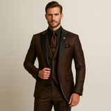 Dreiteiliger Herrenanzug in Slim Fit – Elegante Weste mit Satinrevers für formelle Hochzeiten – Kaffee