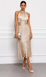 Amabel - Luxuriöses Neckholder-Midikleid – Champagner