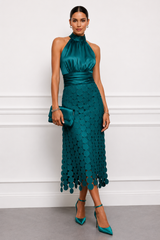 Amabel - Luxuriöses Neckholder-Midikleid – Dunkelgrün