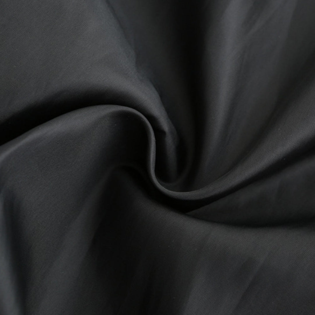 Lässige, biker-inspirierte vegane Lederjacke mit Reissverschlussdetails für Damen | Ideal für den Winter