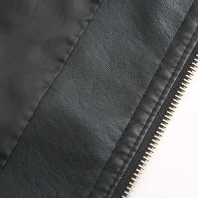 Lässige, biker-inspirierte vegane Lederjacke mit Reissverschlussdetails für Damen | Ideal für den Winter