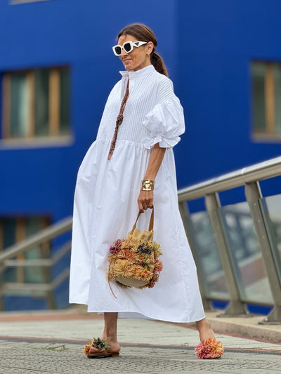 Lourdes Weißes Kleid