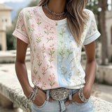Luoselle | Pastellfarbenes Damen-T-Shirt mit floralem Muster – Mehrfarbig