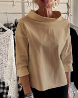 Damen Oberteil Shirt | U-Boot-Kragen & Lockerer Schnitt – Khaki