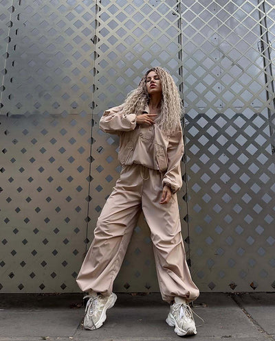 Damenjacke Wasserabweisend mit Kapuze und Regulablem Bund