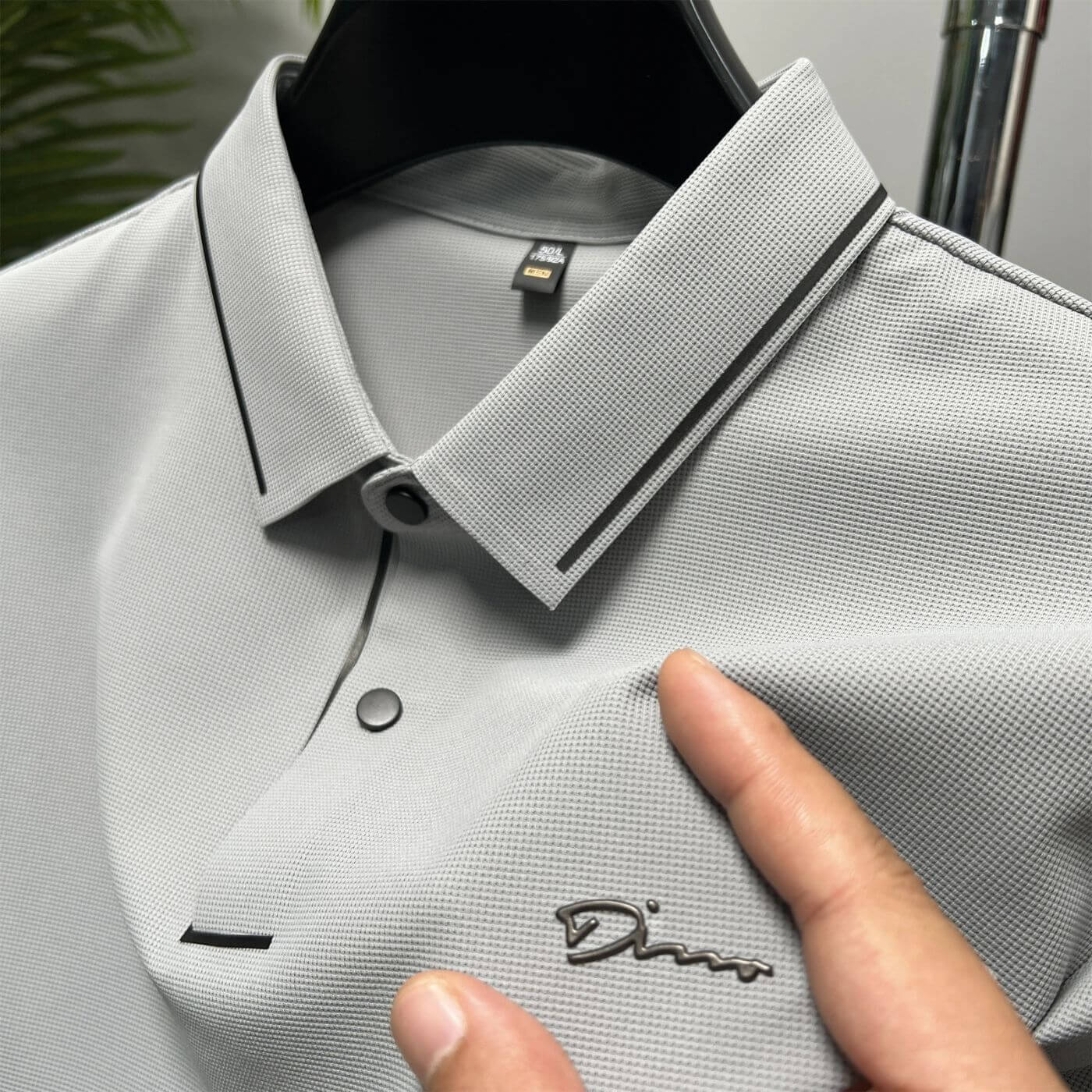 Dino – Hochwertiges Atmungsaktives Poloshirt