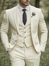 Slim-Fit-Dreiteiler für Herren – Eleganter, formeller Stil mit glänzender Oberfläche – Beige