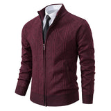 Niklas | Klassischer Und Vielseitiger Strickjacke Für Herren – Bordeauxrot