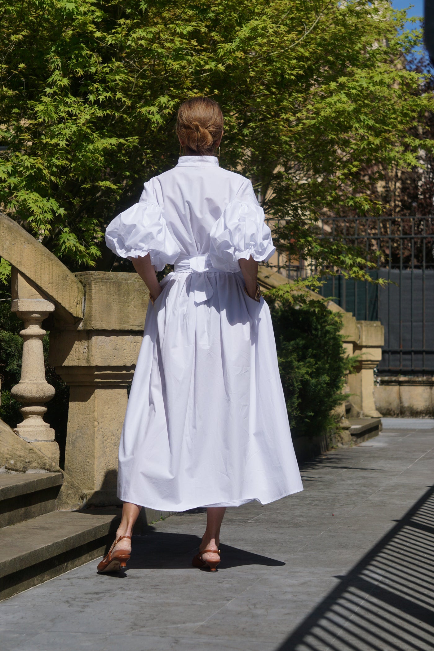 Lourdes Weißes Kleid