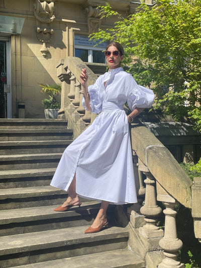 Lourdes Weißes Kleid