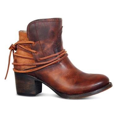 Elegante Stiefeletten mit Schnürdetails