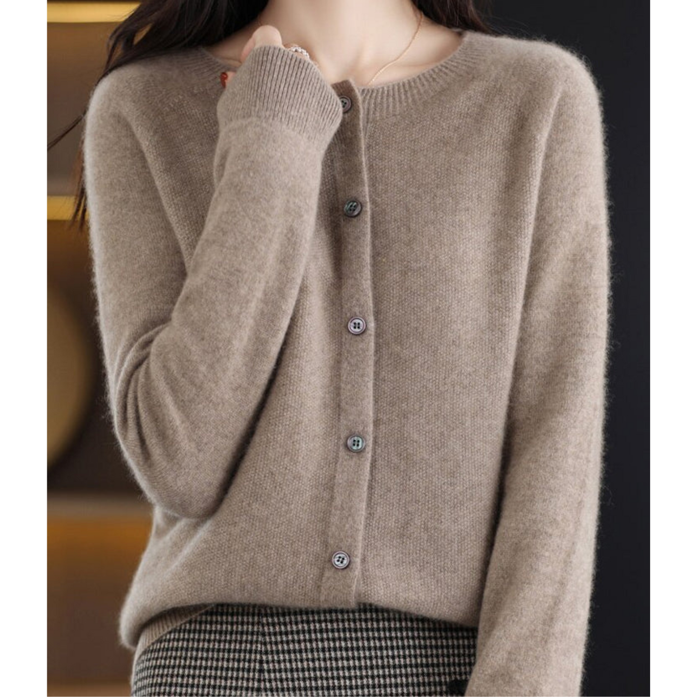Elegante Strickjacke mit Rundhalsausschnitt für jeden Anlass