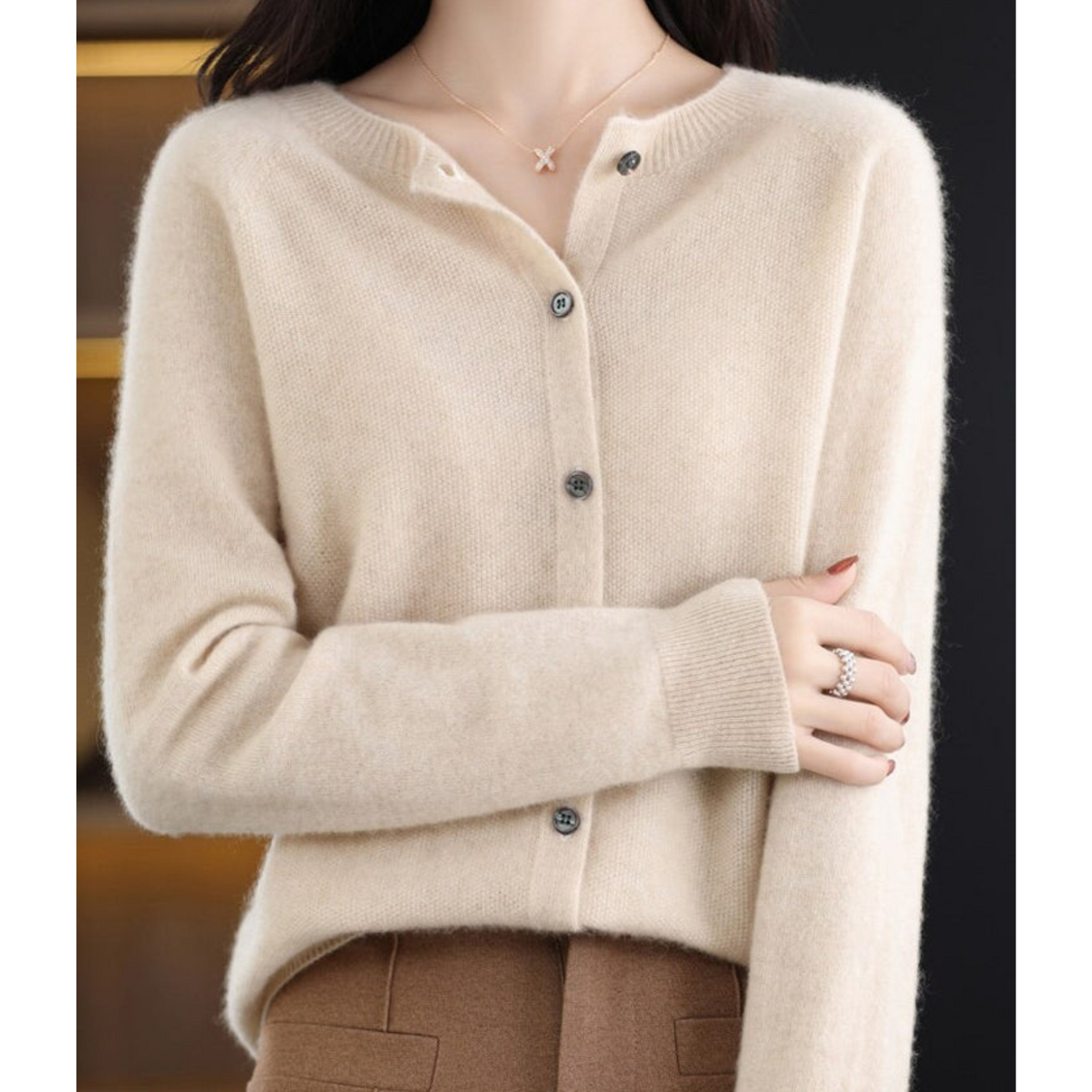 Elegante Strickjacke mit Rundhalsausschnitt für jeden Anlass