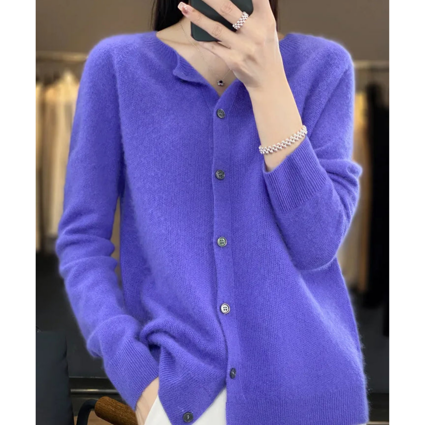 Elegante Strickjacke mit Rundhalsausschnitt für jeden Anlass