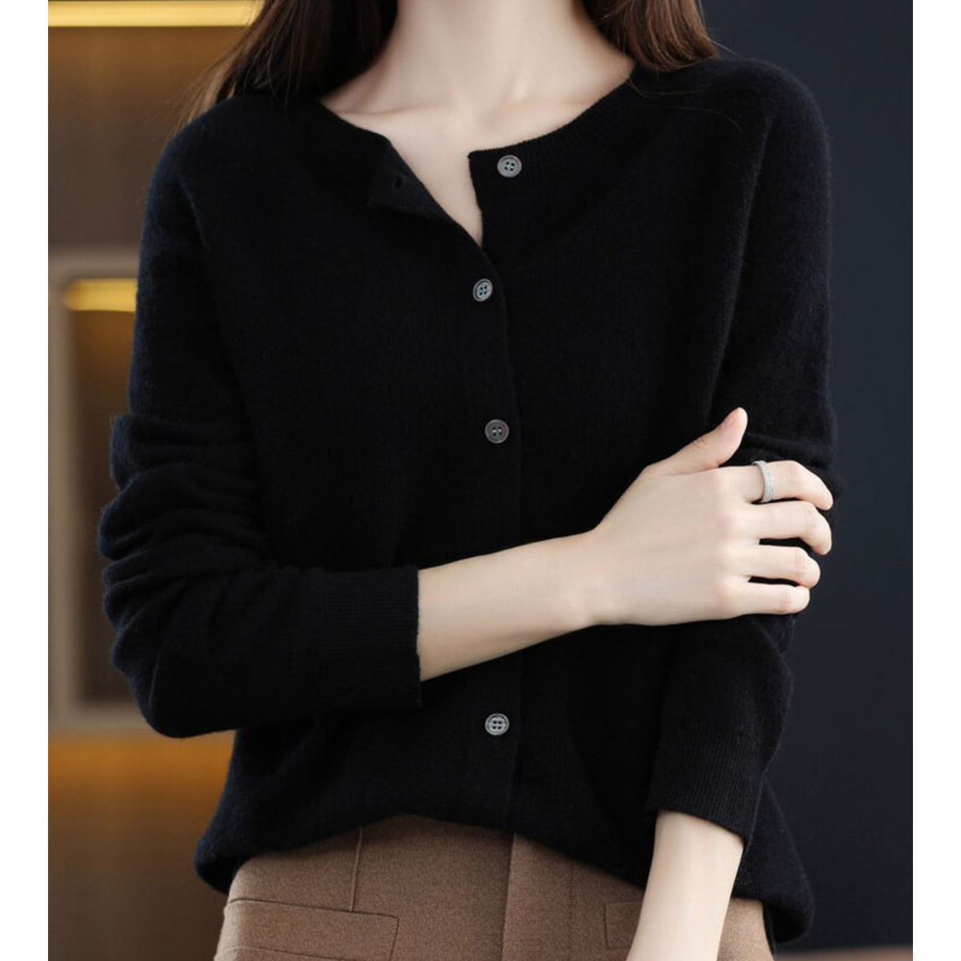 Elegante Strickjacke mit Rundhalsausschnitt für jeden Anlass