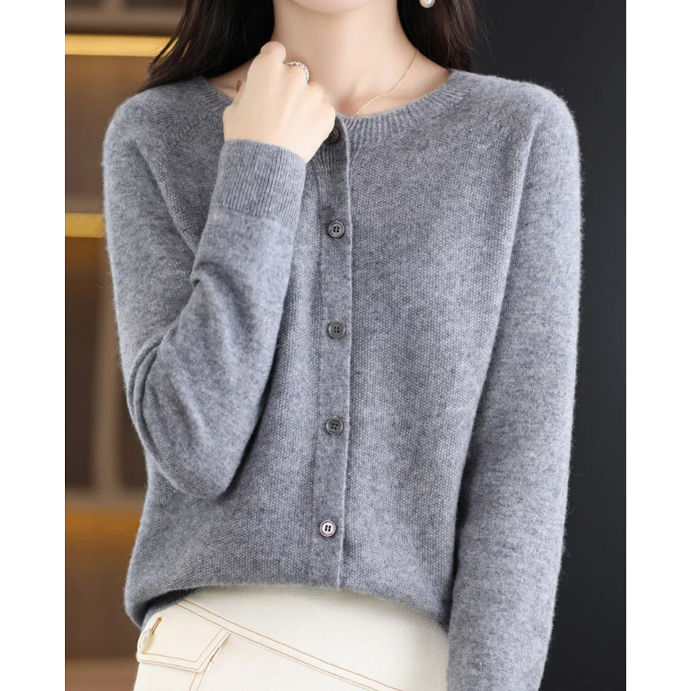 Elegante Strickjacke mit Rundhalsausschnitt für jeden Anlass