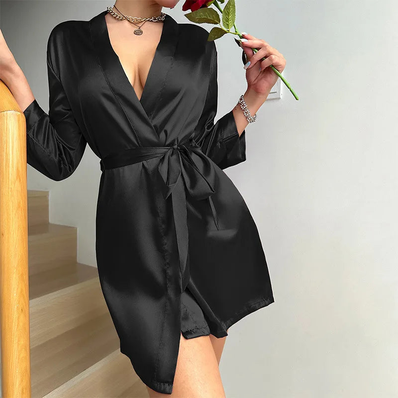 Elegantes Kurzkleid mit Gürtel für stilvolle Auftritte