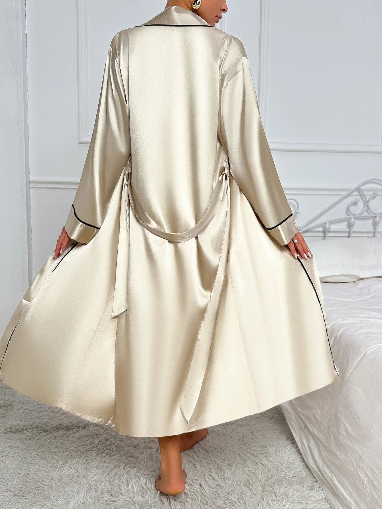 Elegantes Pyjama Set für Stilvolle Nächte