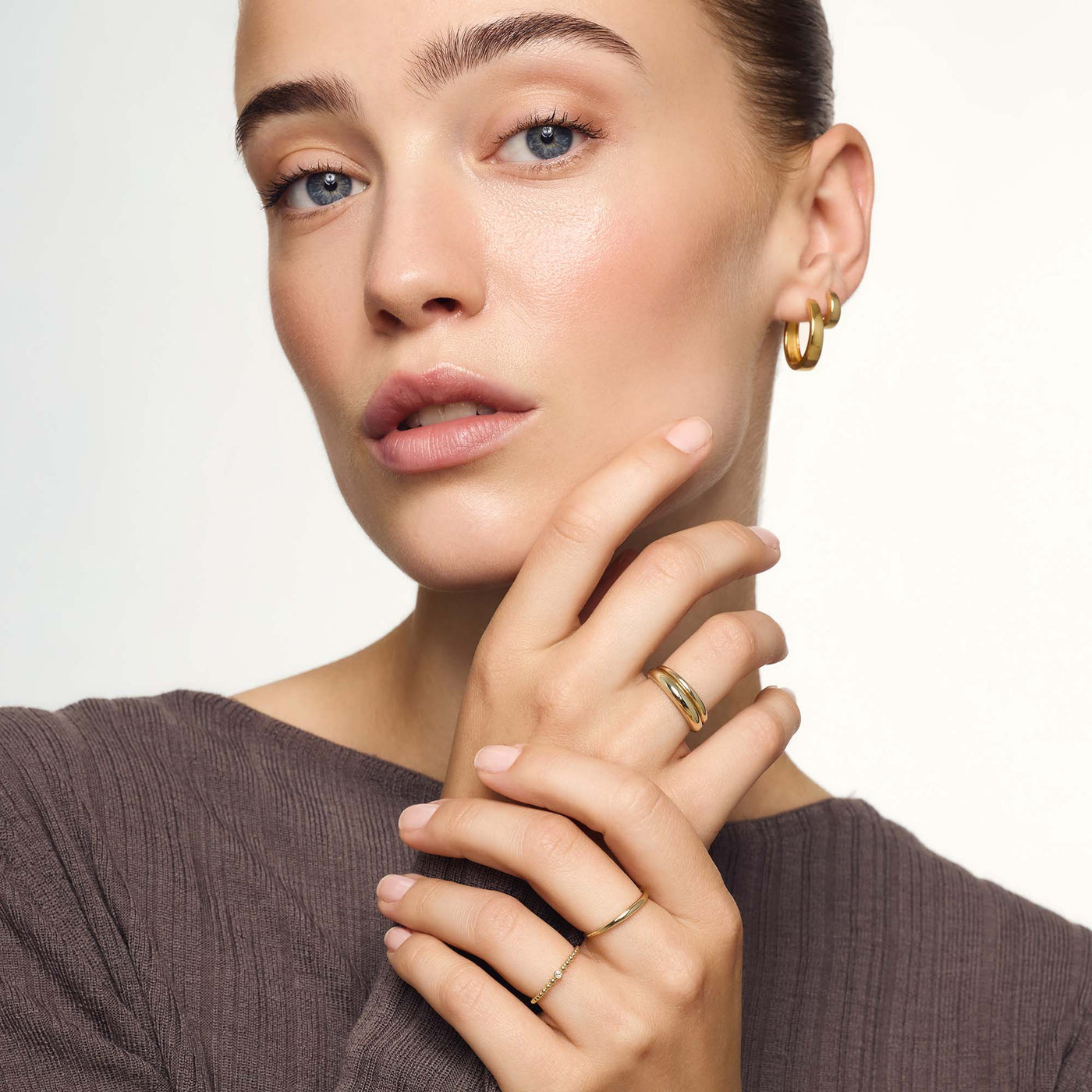 Gold Gia Hoop Earrings