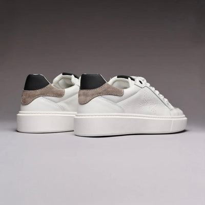 VALE | Iconic sneakers