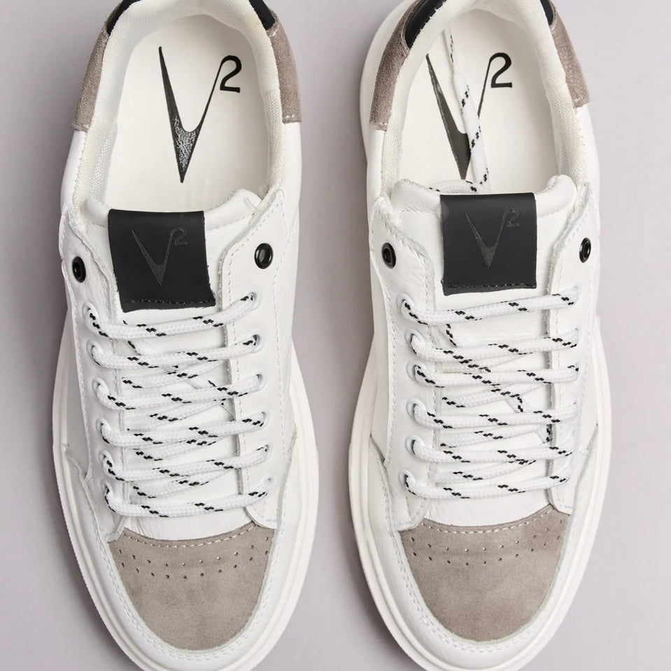 VALE | Iconic sneakers