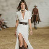 Maxikleid für Damen aus Chiffon mit Falten, kurzen Ärmeln und Gürtel – Weiß