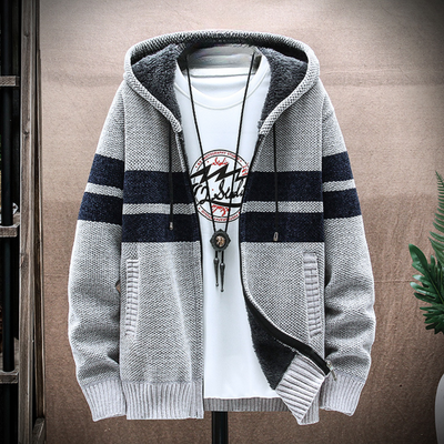Gestreifter Herren Hoodie für modernen Komfort