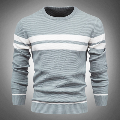 Gestreifter Pullover mit sportlicher Eleganz