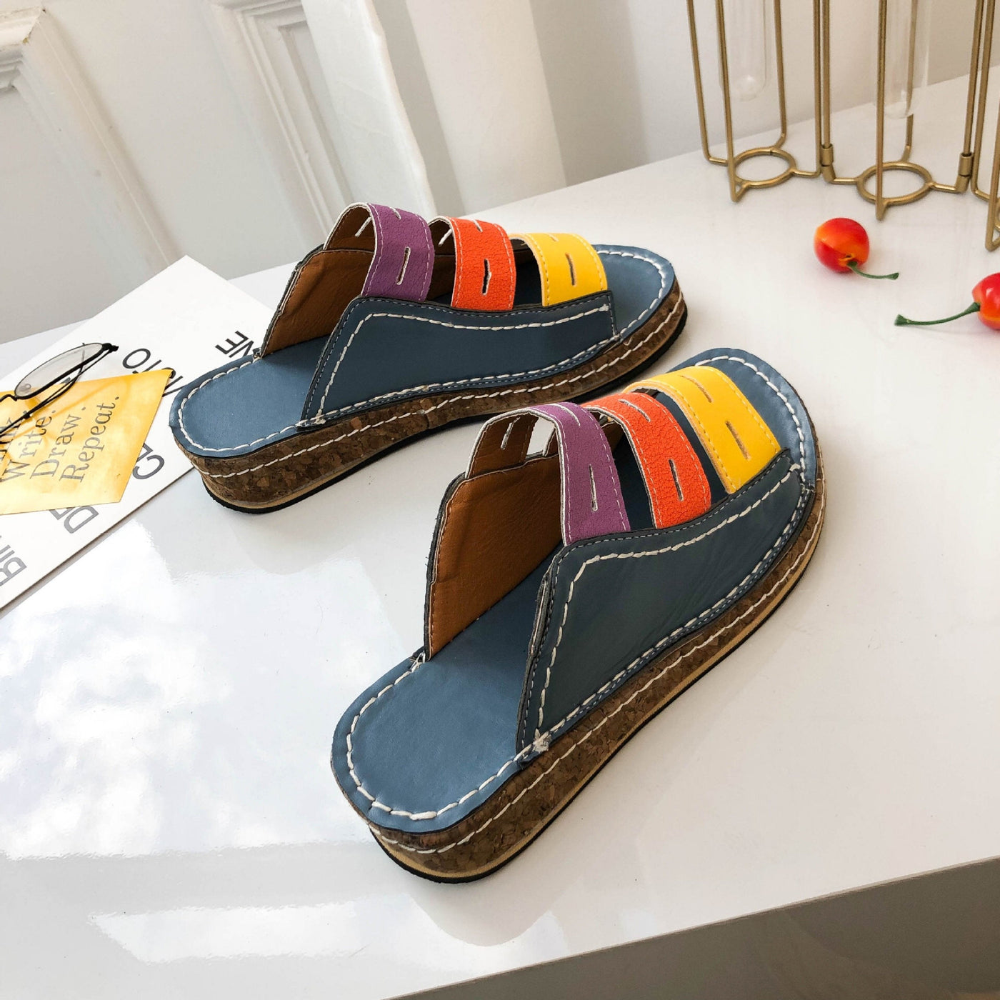 Krystal | Bequeme, stützende dreifarbige Sandalen für Frauen