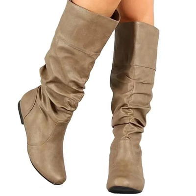 Hohe Winterstiefel mit elegantem Design