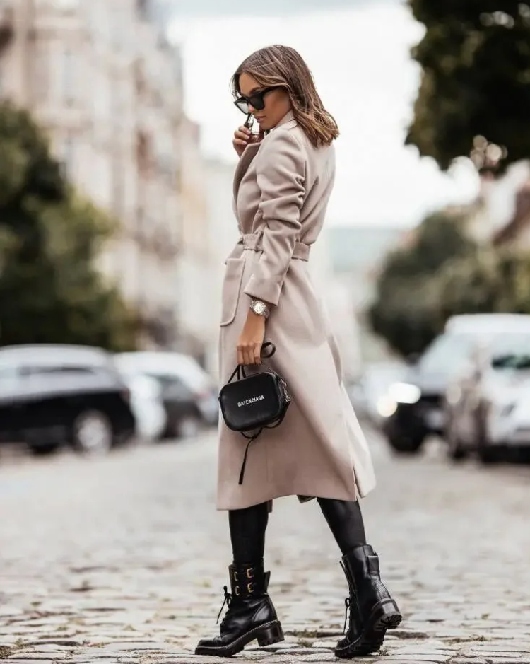 Eleganter Damenmantel - Stylischer Wintermantel mit Revers und Gürtel