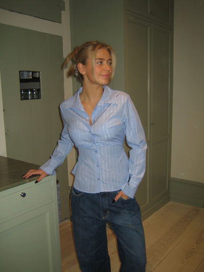 Aquila | Bügelfreie Bluse mit feinem Streifen