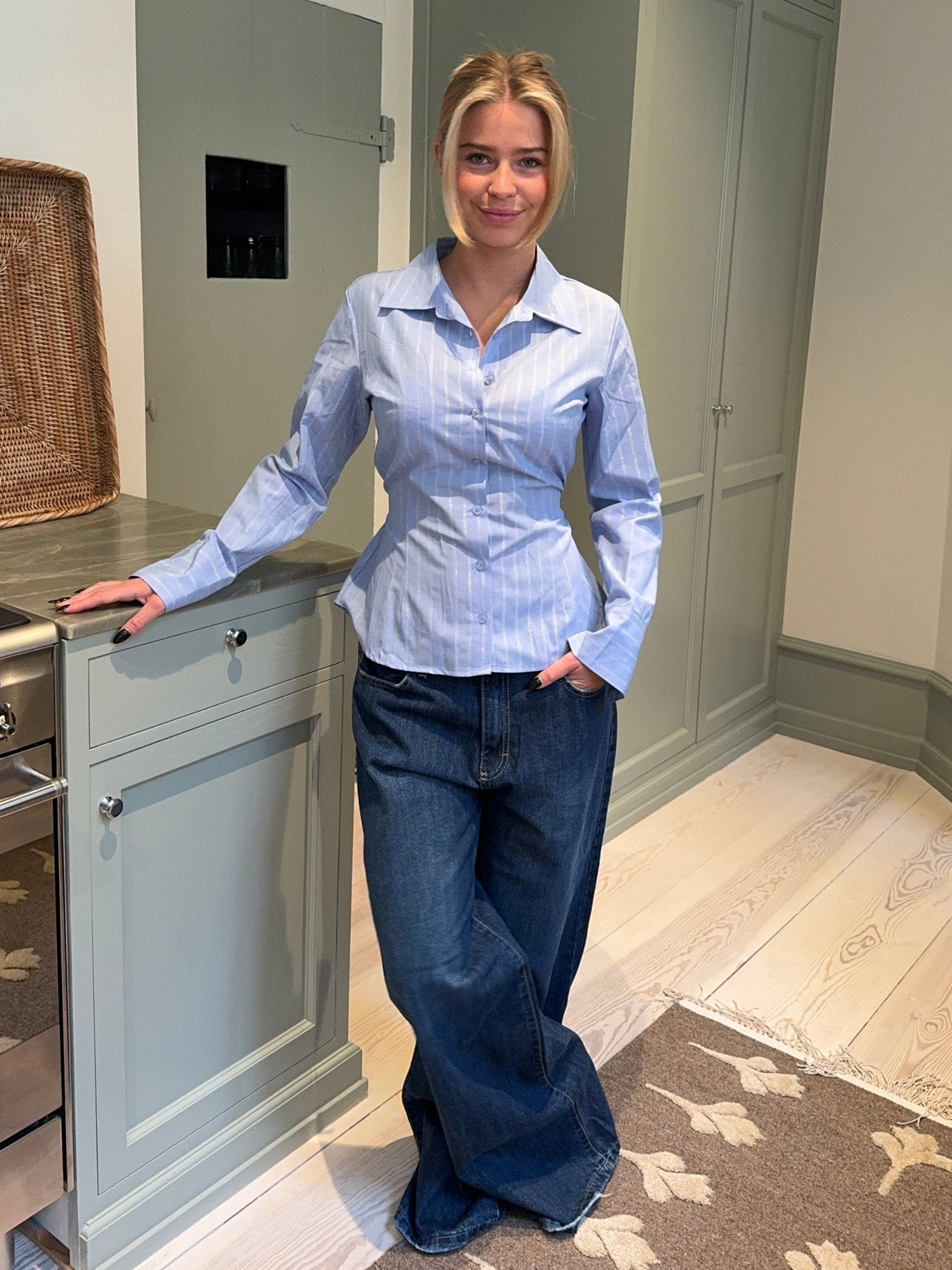 Aquila | Bügelfreie Bluse mit feinem Streifen