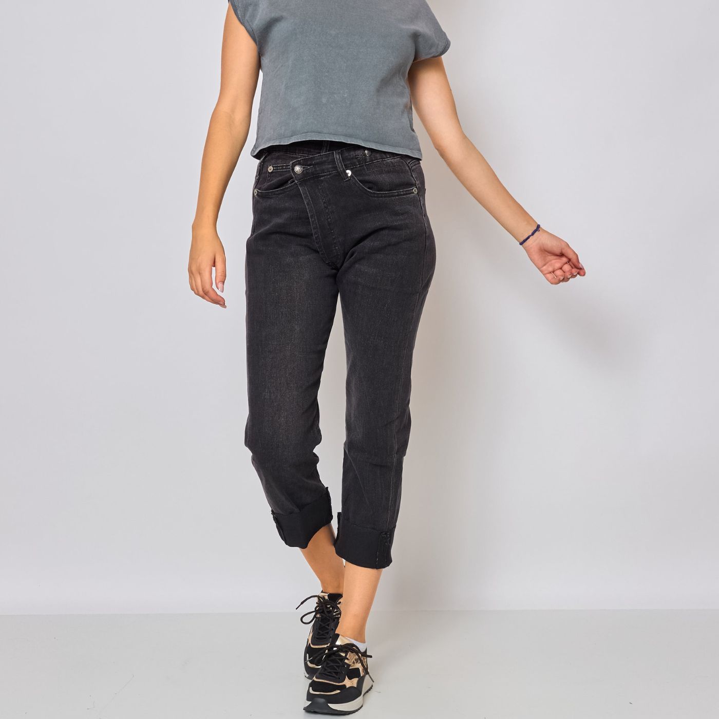 Jessica – Jeans mit asymmetrischem Verschluss