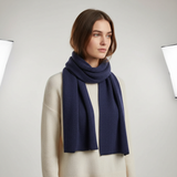 Langer Gestrickter Unisex Schal mit Rippenstruktur – Dunkelblau