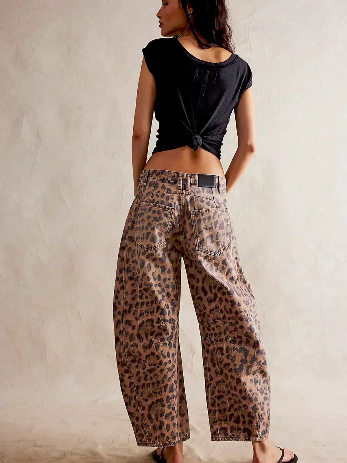 Leoparden Fassjeans für Selbstbewusste Styles