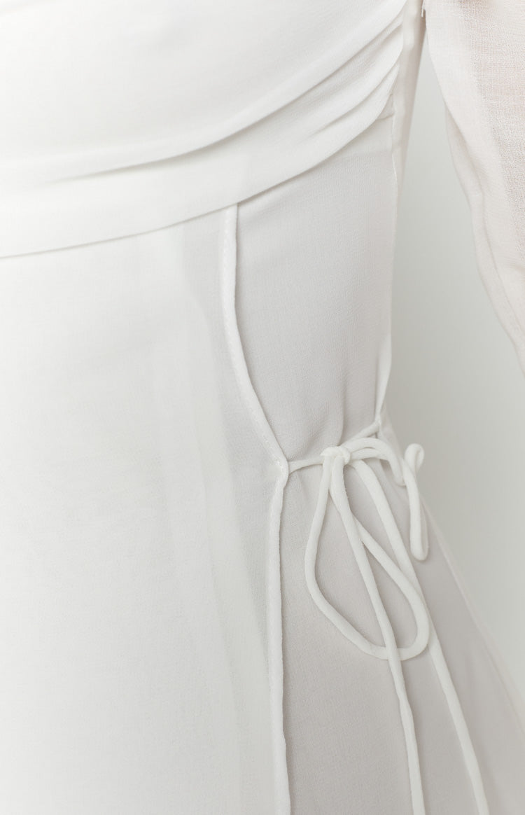 Constanza - Weißes Minikleid mit langen Ärmeln