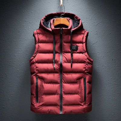 Moderne Kapuzenweste für Lagenlooks im Alltag
