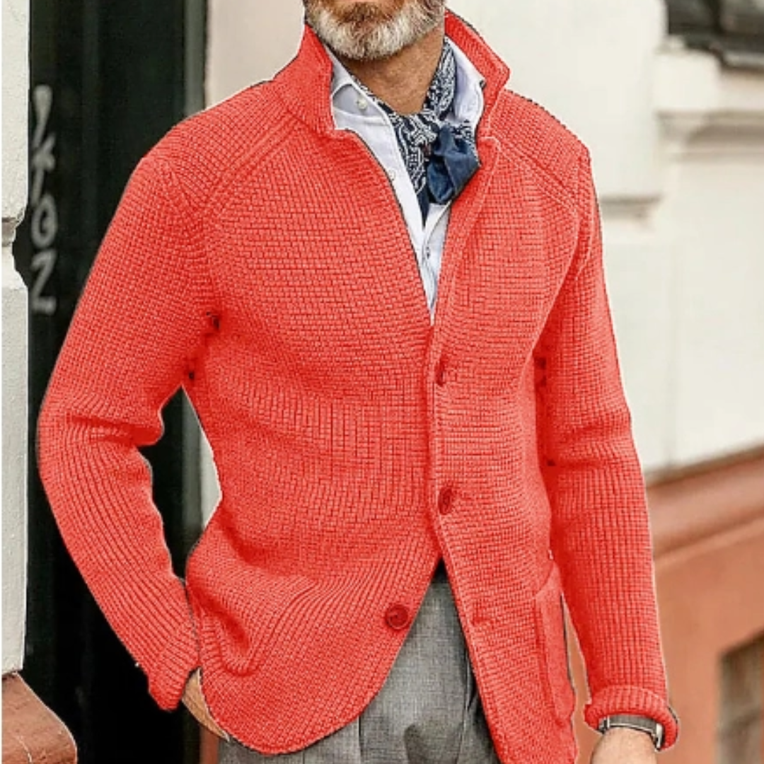 Moderne Strickjacke mit Knopfverschluss