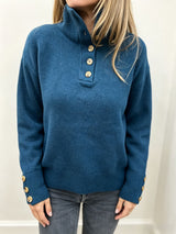 Maja | Damen Langarmpullover mit Knöpfen – Pfauenblau