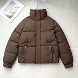 Damen kurze Steppjacke mit hohem Stehkragen und D-Ring-Tasche – Braun