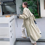 Damen Oversize-Trenchcoat mit Cape-Rücken und Tunnelzug in der Taille – Beige-Aprikose