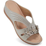 Damen Bequeme Fußbett Sandalen Mit Blumen Design – Orthopädischer Sommerkomfort – Grau