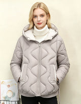 Damen wattierte Kurzjacke mit Herzsteppung, abgerundetem Saum und Kapuze – Khaki
