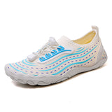 Damen Mesh Slip On Wassersport Sneakers – Schnell Trocknende Aqua Schuhe – Weiß