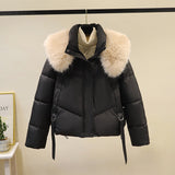 Damen kurze Steppjacke mit voluminösem Webpelzkragen und Taillenriemen – Schwarz