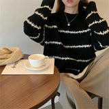 Lena | This Damen-Strickpullover modern und cozy – Schwarz