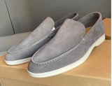 Herren Klassische Braune Wildleder Loafer Slip-On – Elegante Freizeitschuhe – Grau